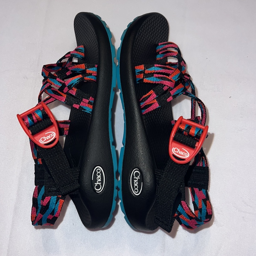 ⭐️ Chaco Sandals - Picture 6 of 10